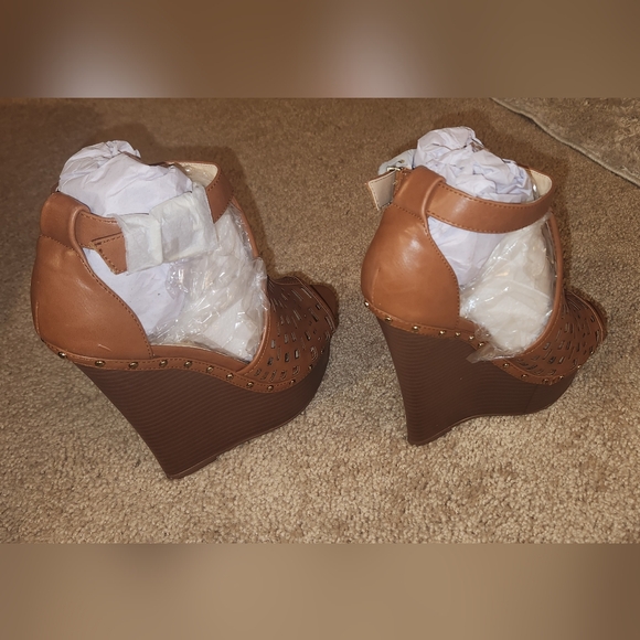 Beige platform peep toe 7.5 - Picture 6 of 7